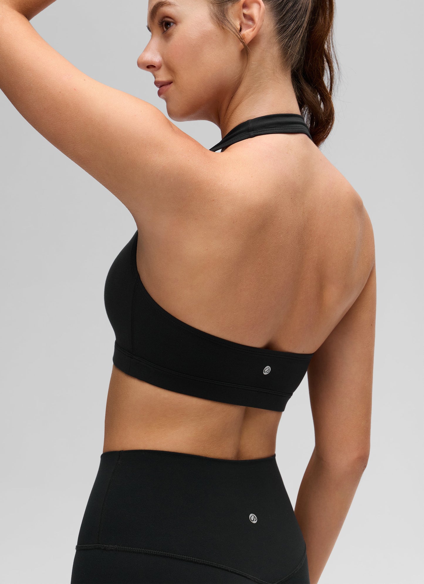 Butterluxe Scoop Neck Open Back Sports Bra