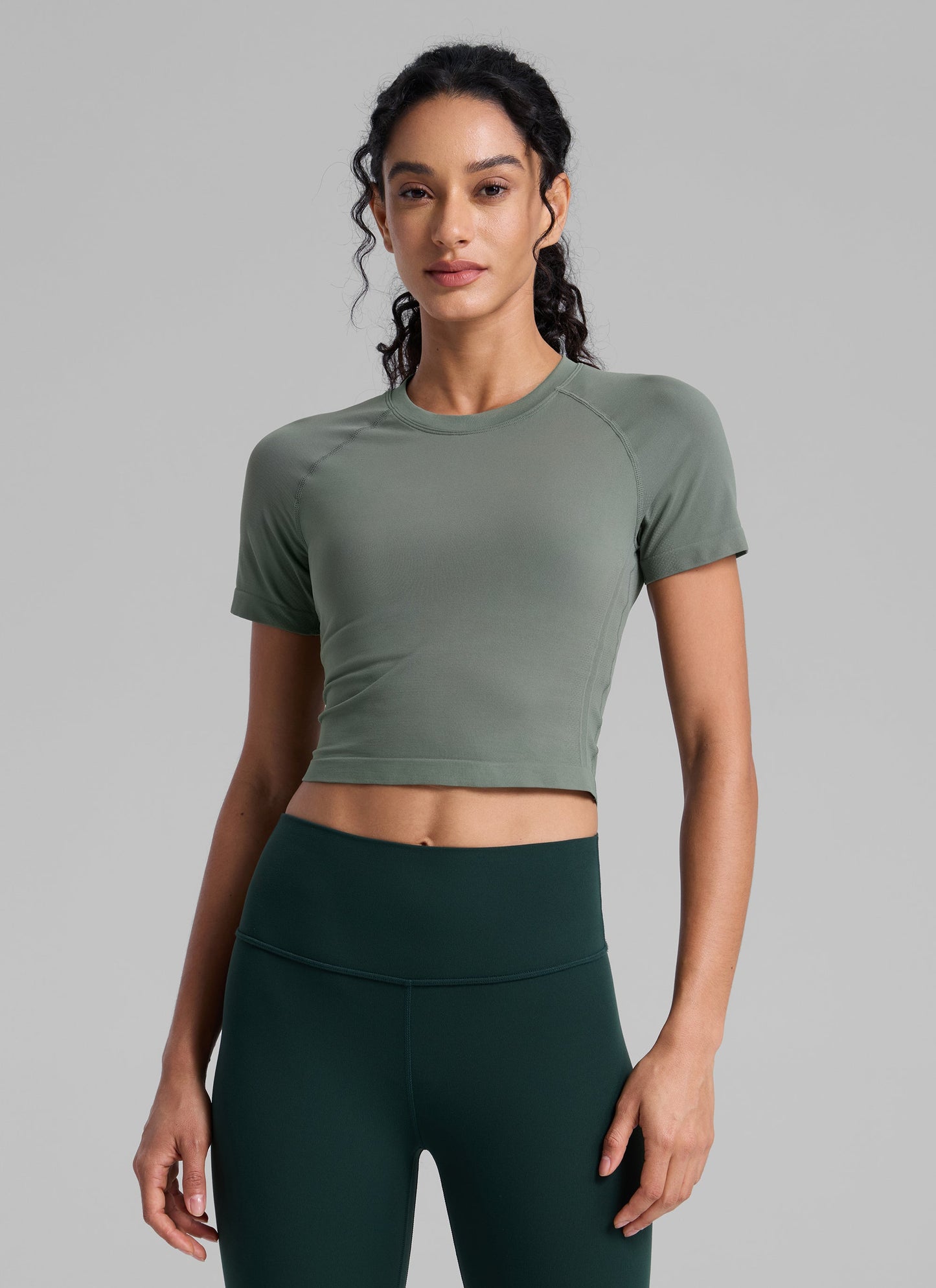 Seamless Crew Neck Cropped Short Sleeve