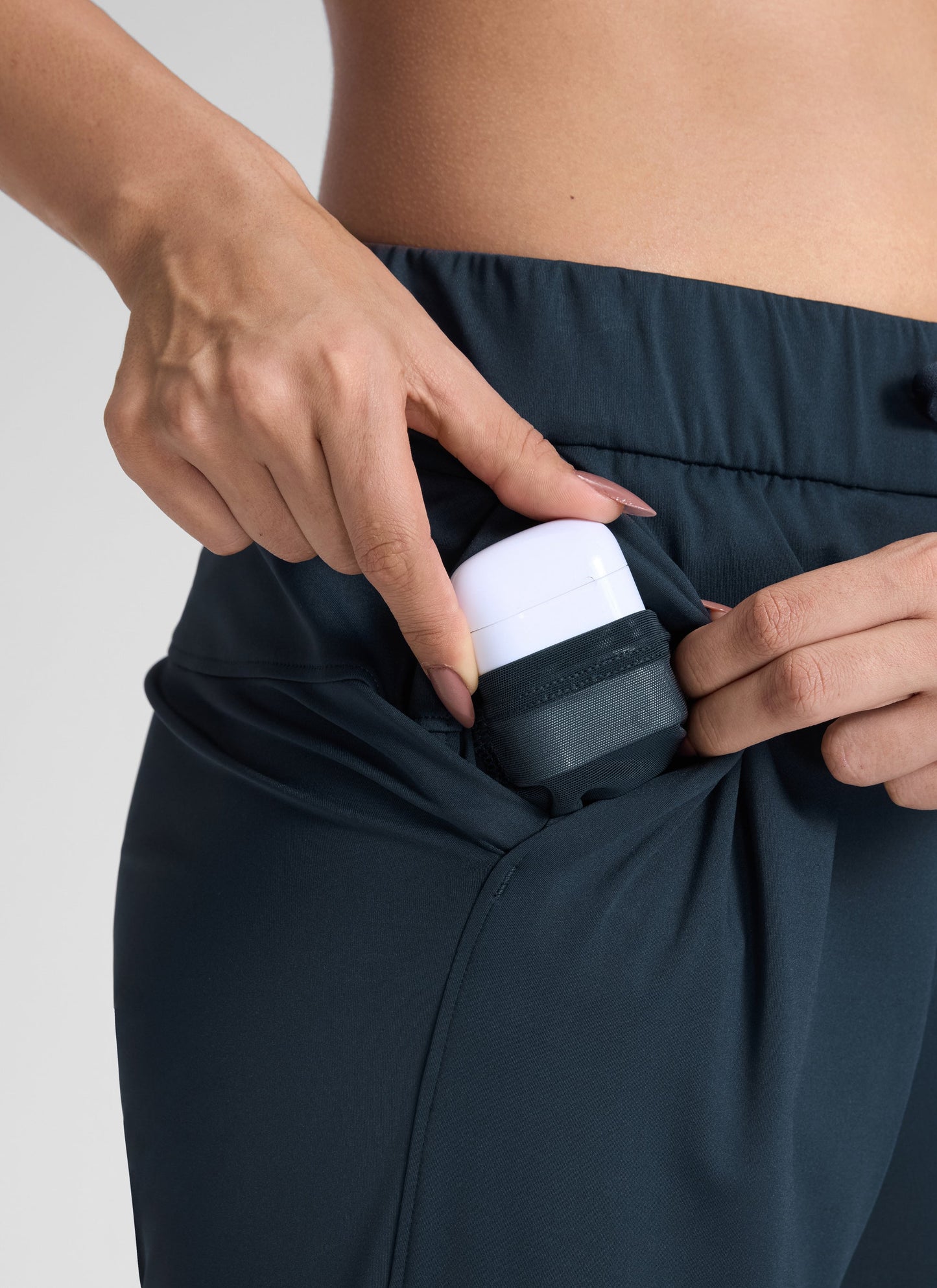 Stretch Drawstring Pocket Jogger 27''