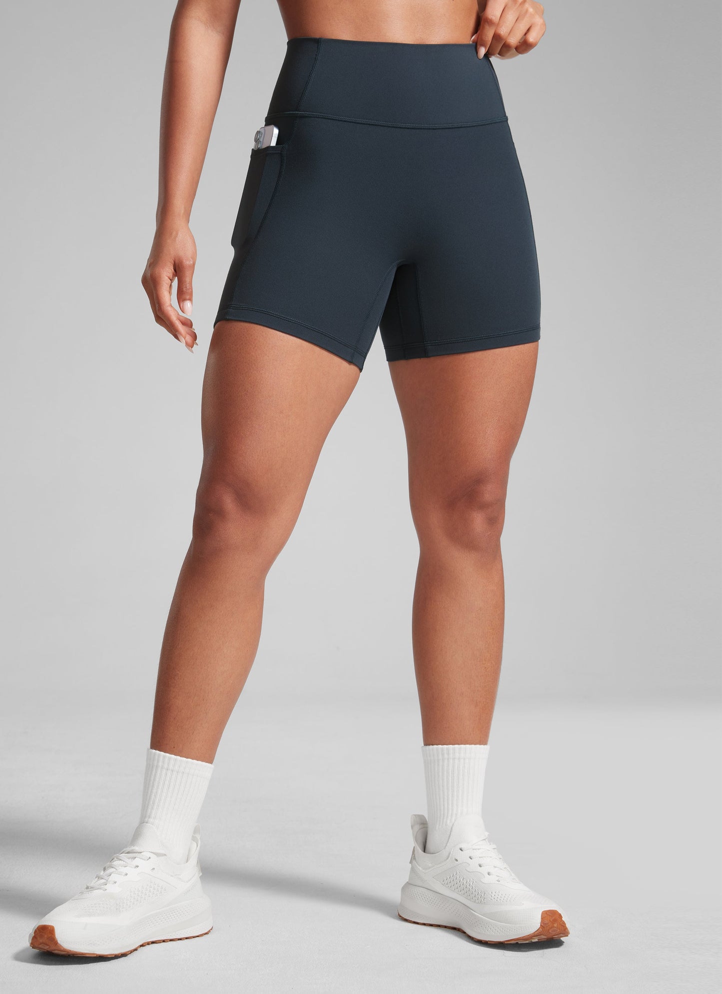 Secretsculpt™ No Front Seam Pocket Short 5''