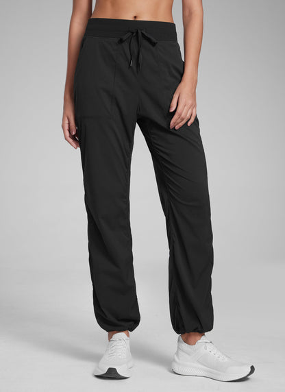 Lightweight Straight Leg Workout Pocket Pant 28"