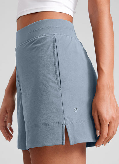 Linerless V Slit Pocket High Rise Short 4"