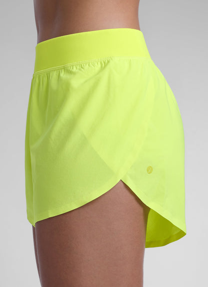 Feathery-Fit Soft Lined Mid Rise Short 4''